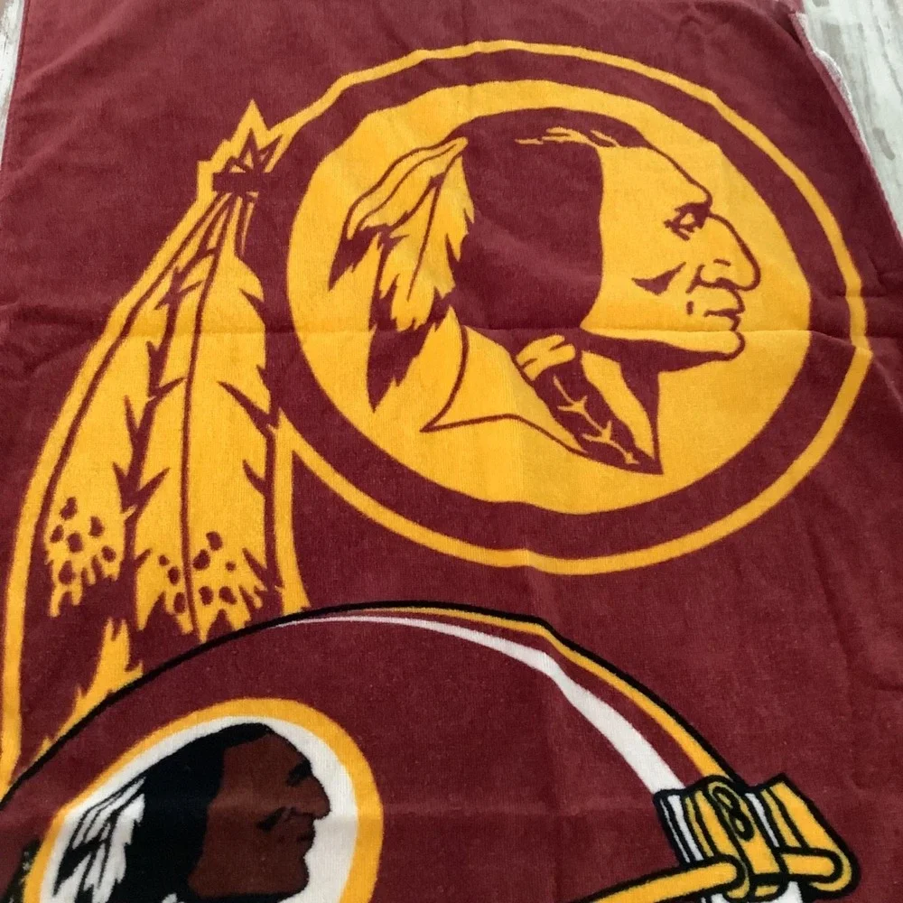 Northwest NFL Washington Redskins 100%  Cotton Beach Towel 27 x 53‎